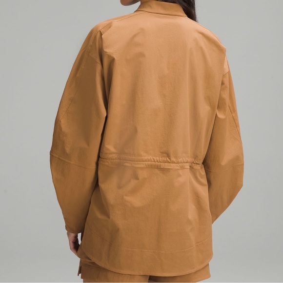 Lululemon Cinch-Waist Stretch Shirt Jacket Medium BOLD BEIGE - Picture 2 of 7